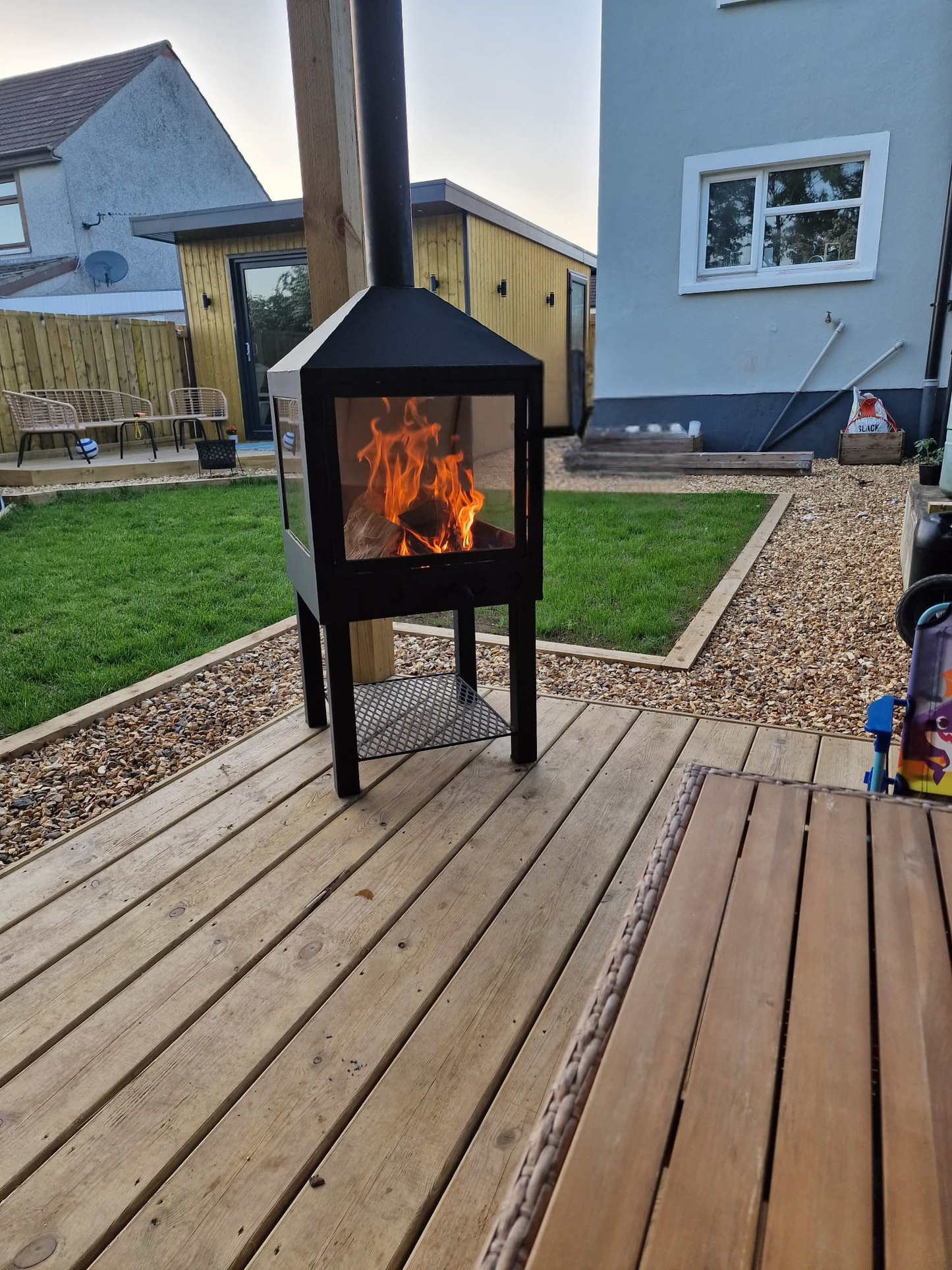 Outdoor stove and BBQ with Glass Door